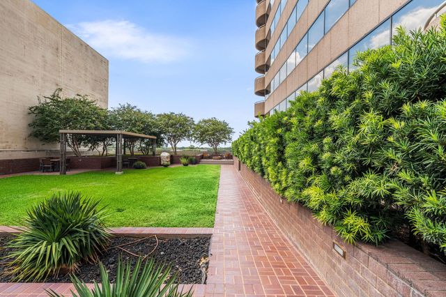 5000 Montrose Boulevard 21E, Houston, TX 77006