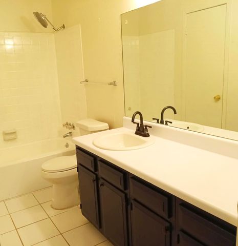 1770 Crompton 6th Square 29, Memphis, TN 38134