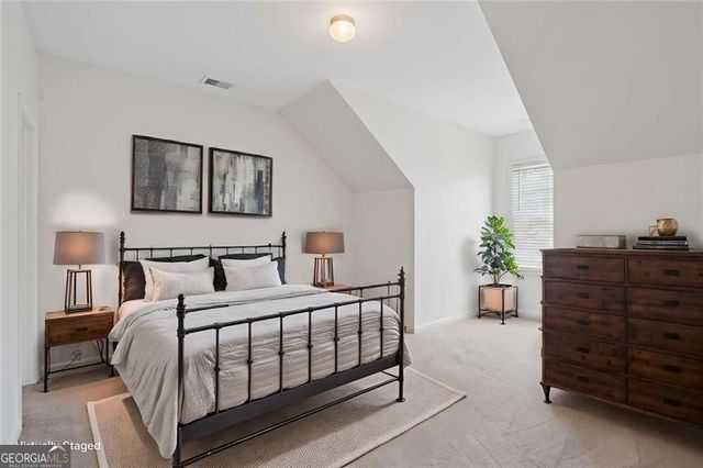 2165 Parkview Run, Atlanta, GA 30318