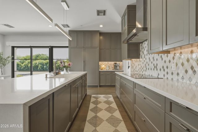 8113 E DEL CADENA Drive, Scottsdale, AZ 85258