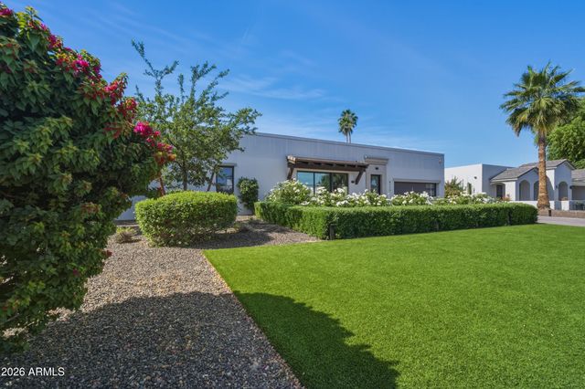 8113 E DEL CADENA Drive, Scottsdale, AZ 85258