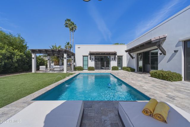 8113 E DEL CADENA Drive, Scottsdale, AZ 85258