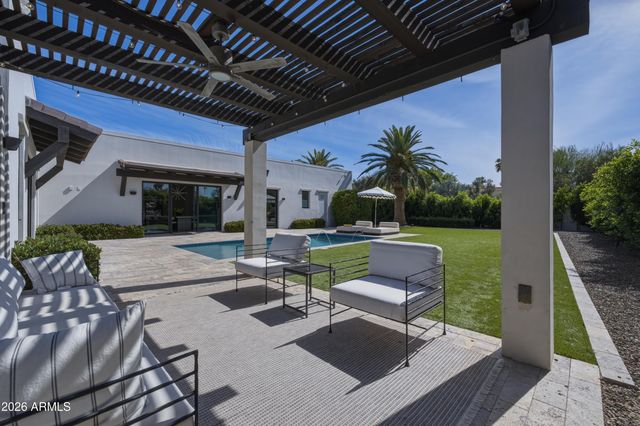 8113 E DEL CADENA Drive, Scottsdale, AZ 85258