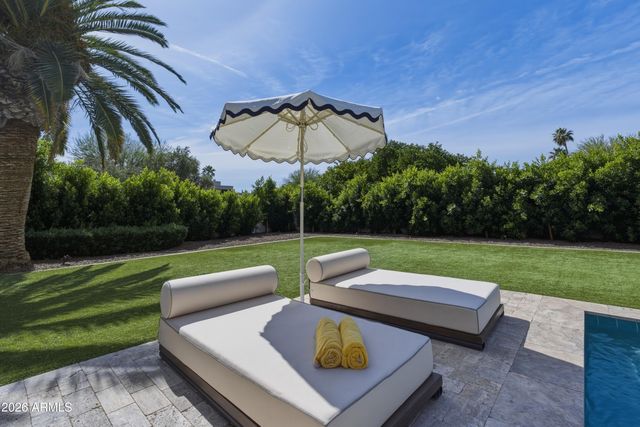 8113 E DEL CADENA Drive, Scottsdale, AZ 85258
