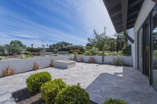 8113 E DEL CADENA Drive, Scottsdale, AZ 85258