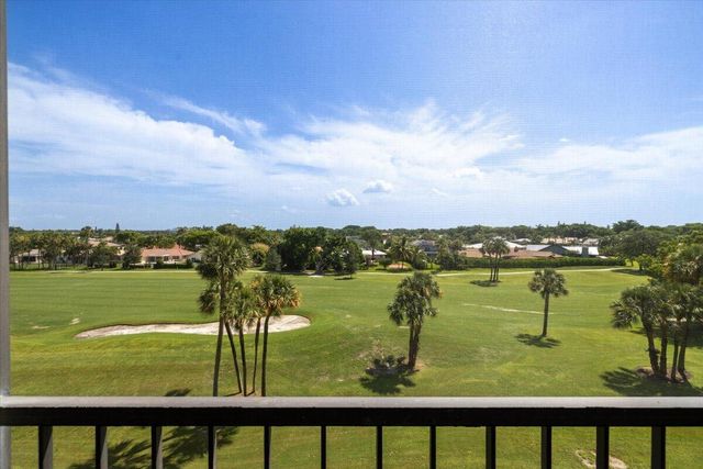 2430 DEER CREEK COUNTRY CLUB Boulevard 506, Deerfield Beach, FL 33442