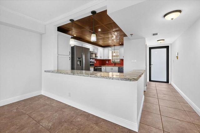 2430 DEER CREEK COUNTRY CLUB Boulevard 506, Deerfield Beach, FL 33442