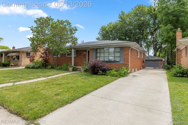 14370 Alexander Street, Livonia, MI 48154