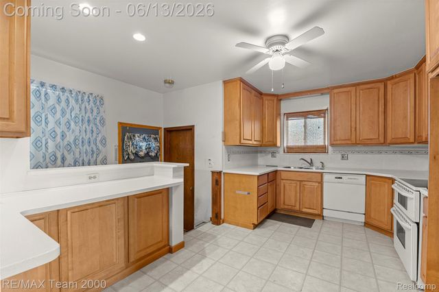 14370 Alexander Street, Livonia, MI 48154