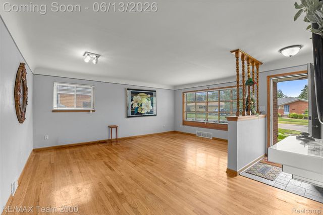 14370 Alexander Street, Livonia, MI 48154