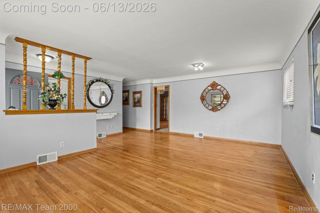 14370 Alexander Street, Livonia, MI 48154
