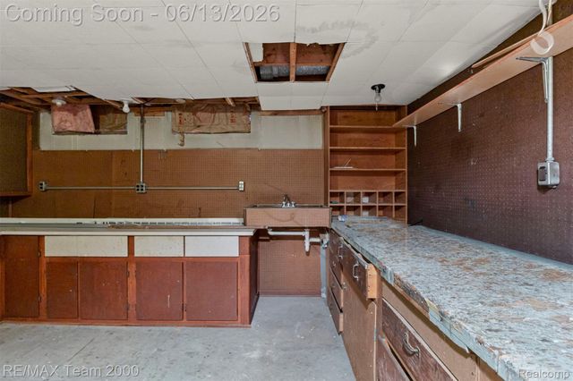 14370 Alexander Street, Livonia, MI 48154