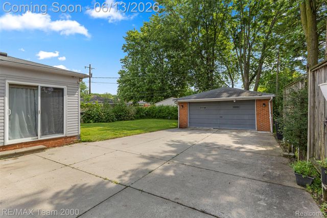 14370 Alexander Street, Livonia, MI 48154