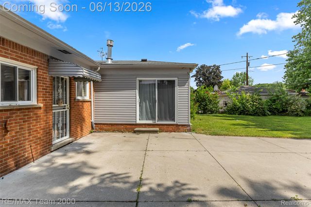 14370 Alexander Street, Livonia, MI 48154
