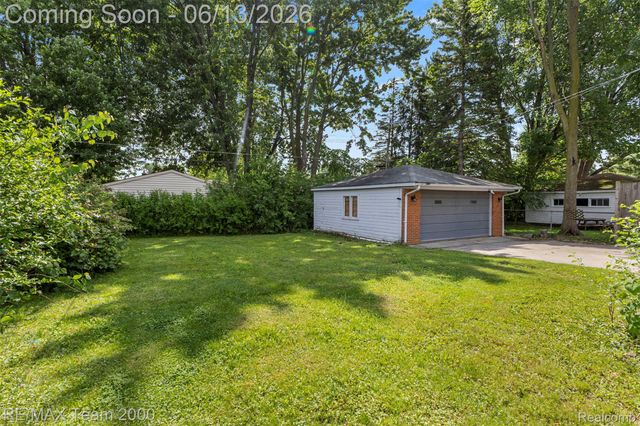 14370 Alexander Street, Livonia, MI 48154