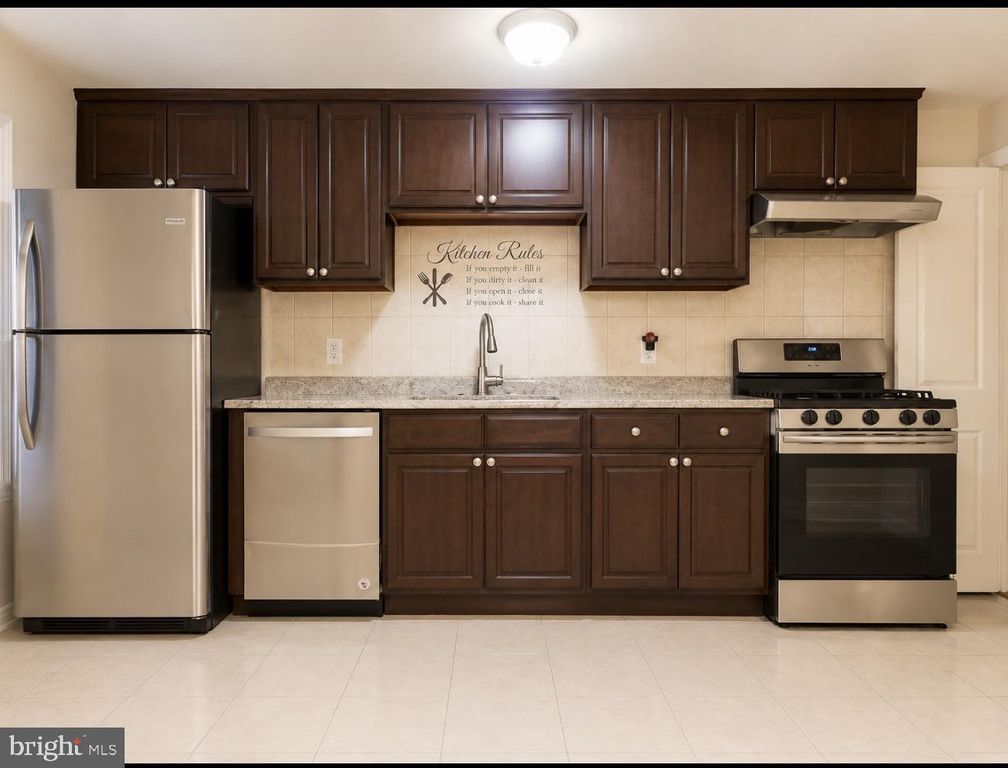 6726 DOREL ST, PHILADELPHIA, PA 19142 — photo 2
