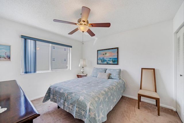 6698 10th Avenue N 327, Lake Worth, FL 33467