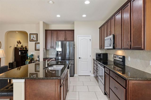 5017 TORCHWOOD DR, Minneola, FL 34715
