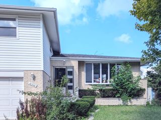 10300 Long Avenue, Oak Lawn, IL 60453