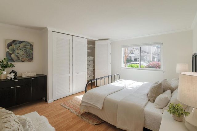 610 Gilbert Avenue 25, Menlo Park, CA 94025