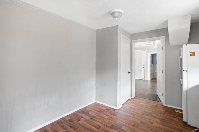 305 W Waco Street, Ennis, TX 75119