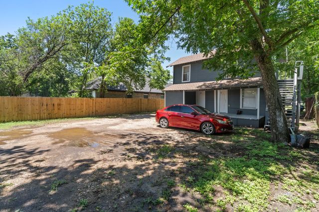 305 W Waco Street, Ennis, TX 75119