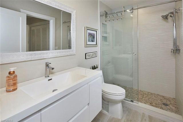 4062 Crayton RD # F5, Naples, FL 34103