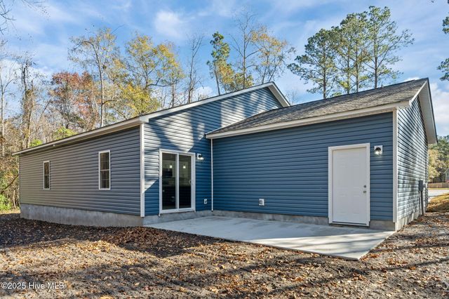 802 Little Cardinal Court, Jacksonville, NC 28540