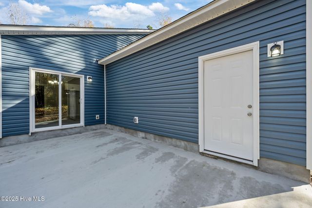 802 Little Cardinal Court, Jacksonville, NC 28540