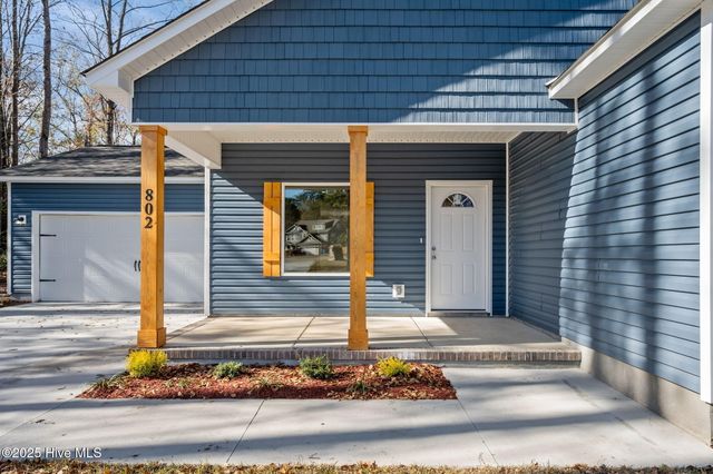 802 Little Cardinal Court, Jacksonville, NC 28540