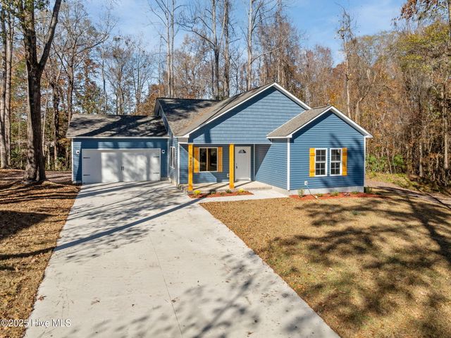 802 Little Cardinal Court, Jacksonville, NC 28540