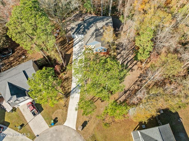 802 Little Cardinal Court, Jacksonville, NC 28540