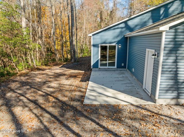 802 Little Cardinal Court, Jacksonville, NC 28540