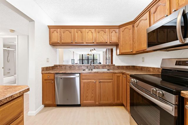2908 Carambola Circle 101-b, Coconut Creek, FL 33066