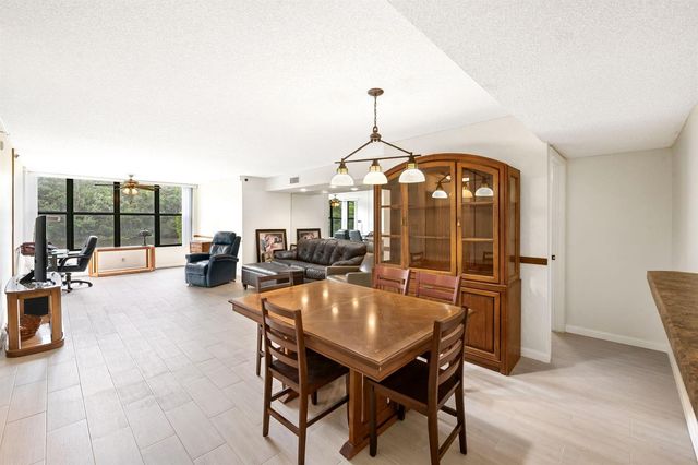 2908 Carambola Circle 101-b, Coconut Creek, FL 33066