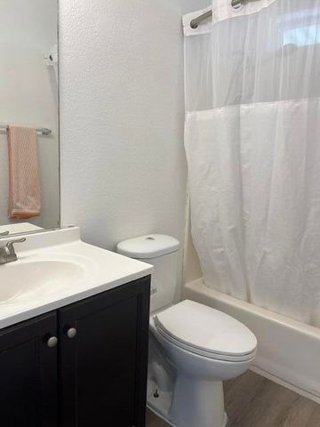 22840 Sterling Avenue 93, Palm Springs, CA 92262