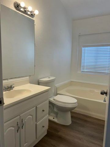 22840 Sterling Avenue 93, Palm Springs, CA 92262