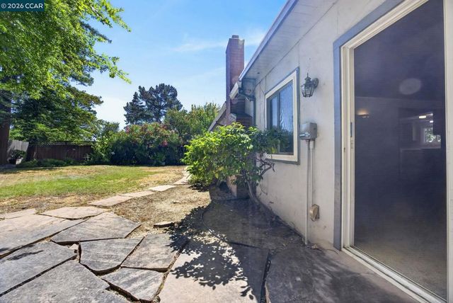 666 Odin Dr, Pleasant Hill, CA 94523