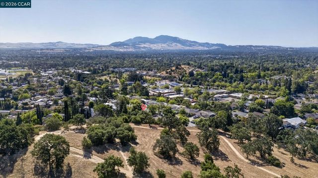 666 Odin Dr, Pleasant Hill, CA 94523