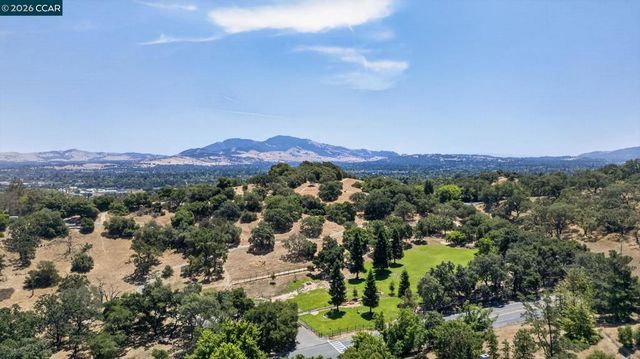 666 Odin Dr, Pleasant Hill, CA 94523
