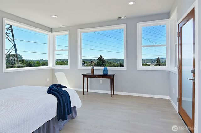 4524 12th Avenue S, Seattle, WA 98108