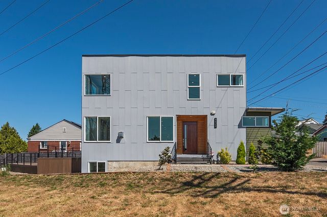 4524 12th Avenue S, Seattle, WA 98108