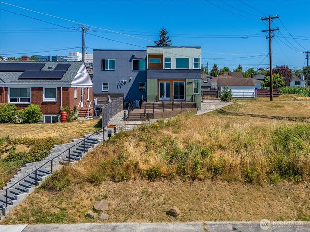 4524 12th Avenue S, Seattle, WA 98108