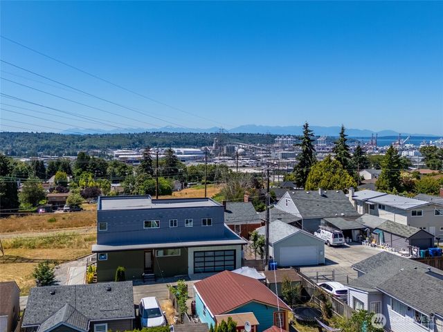 4524 12th Avenue S, Seattle, WA 98108