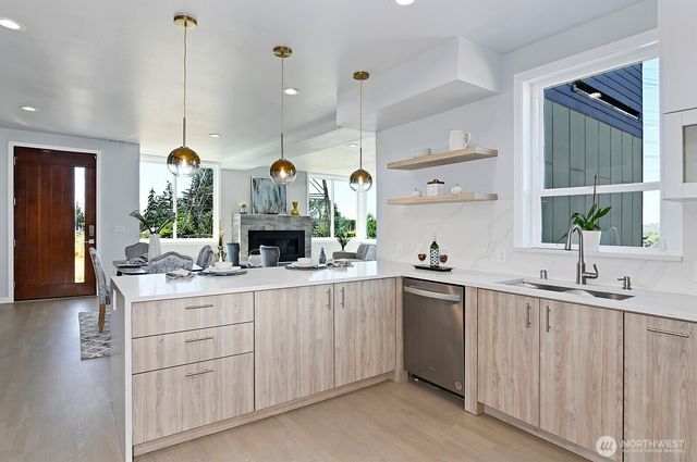 4524 12th Avenue S, Seattle, WA 98108