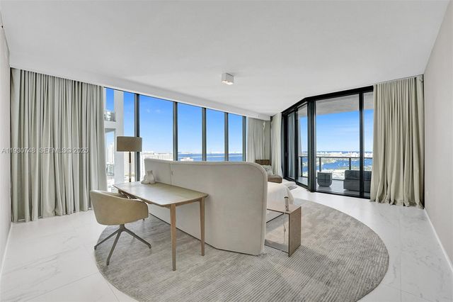 1000 Biscayne Blvd 3902, Miami, FL 33132