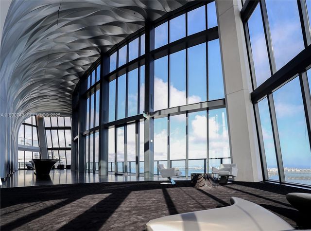 1000 Biscayne Blvd 3902, Miami, FL 33132