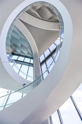 1000 Biscayne Blvd 3902, Miami, FL 33132