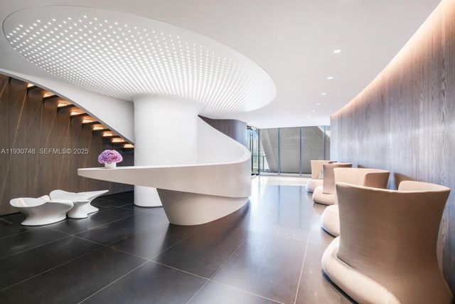 1000 Biscayne Blvd 3902, Miami, FL 33132