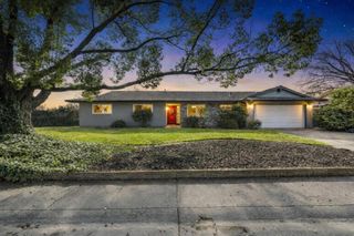 9012 Plaza Park Dr, Elk Grove, CA 95624